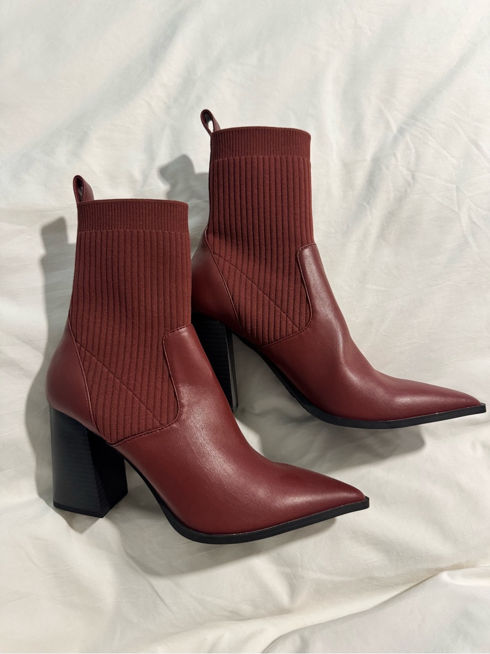 New - Women's Pointed Toe Sock Ankle Boots - Burgundy
